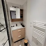 Quartier Republique Avec Terrasse *