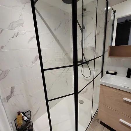 Renove Pres Republique