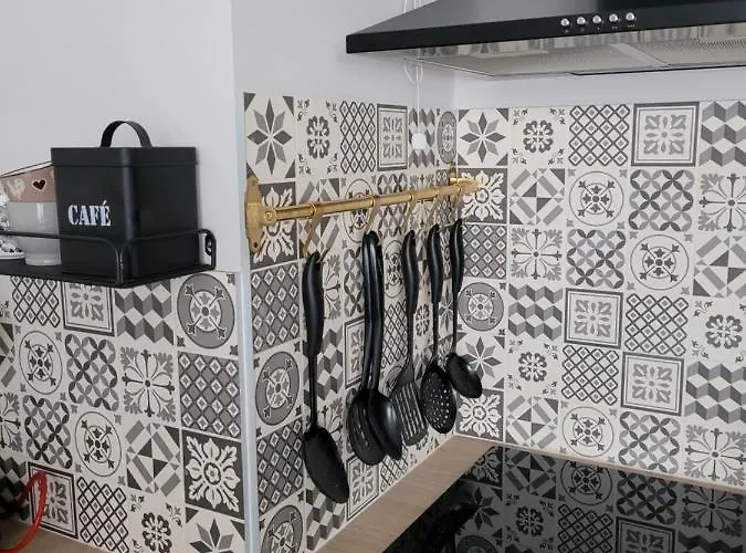 Appartement Rénové Près République