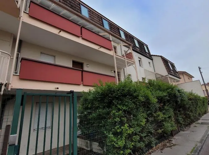 דירה Quartier Republique Avec Terrasse